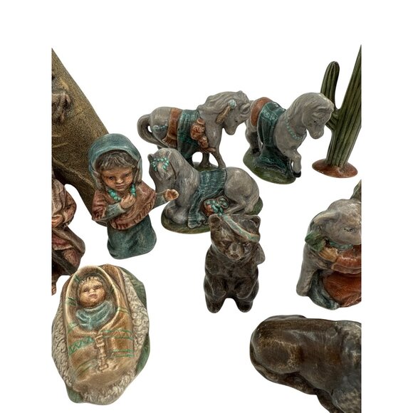Native American Nativity Set 18-Piece Handcrafted Figurines Ceramic - Picture 4 of 7